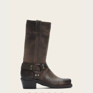 Frye Women Harness Boot in Smoke Size 8.5